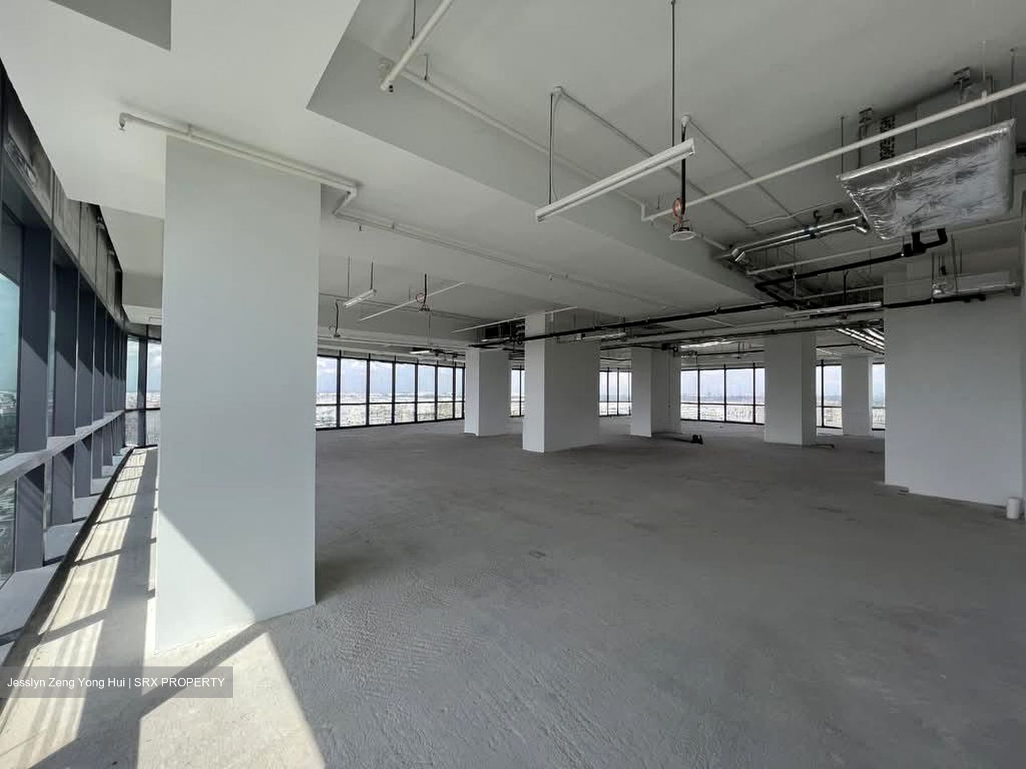 Woods Square (D25), Office #553301741